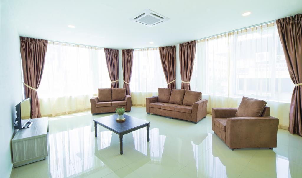 Hard Rock Vip Guest House Мерсинг Екстериор снимка