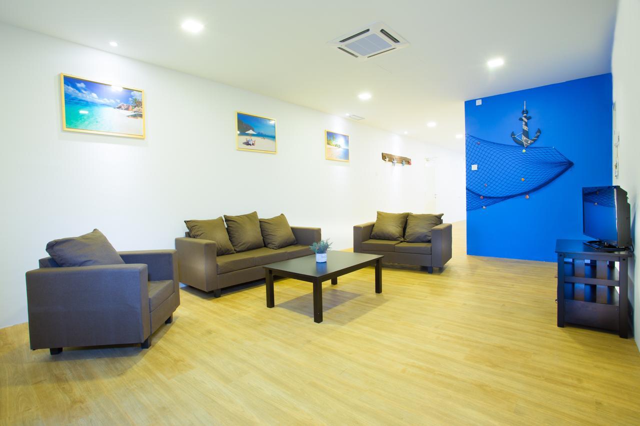 Hard Rock Vip Guest House Мерсинг Екстериор снимка